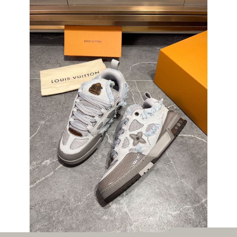 l**is V*t*n sneakers